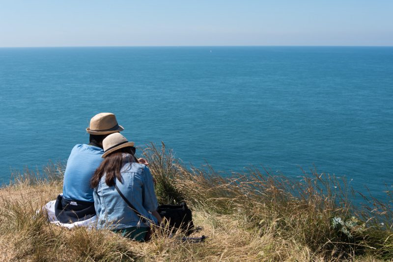 Vacances En Amoureux Au Bord De Plage à Etretat, En Normandie